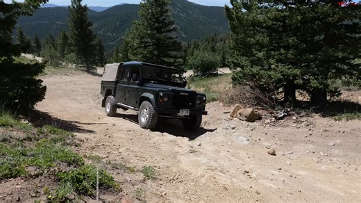 5 things every Land Rover Defender buyer needs to know