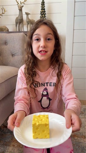 A Mouse Ran By and She Stayed Calm | Brave Kids Story