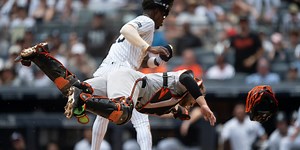 Handley (concussion) goes on IL after scary collision in Sunday's finale