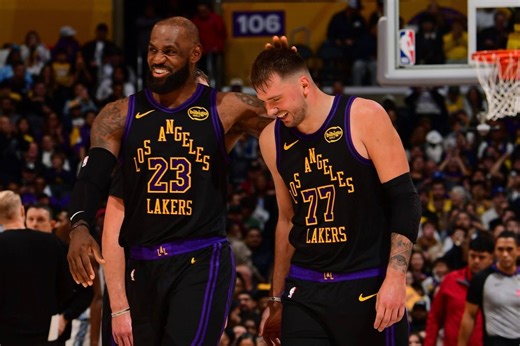Lakers tip off 2026 by extending undefeated record in clutch-time games