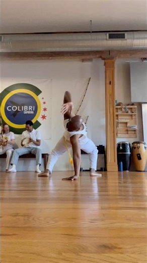 Beginner workouts and mobility exercises help with Capoeira practice