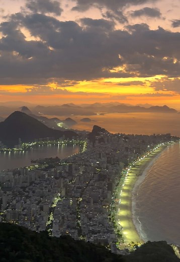 Sunrise Tour in Rio de Janeiro's Vidigal Favela