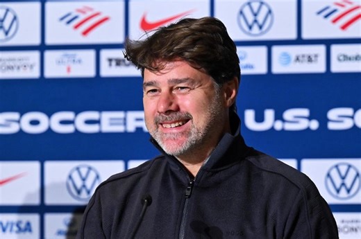 Mauricio Pochettino drops huge Tottenham hint as ex-boss speaks out on job links