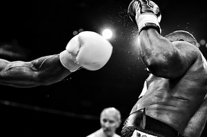 MMA vs. Boxing: The Differences Compared - SmartMMA