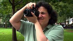 How CNET reviews cameras