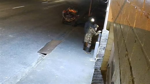 NZ police release CCTV footage believed to show fugitive Tom Phillips and one of his children