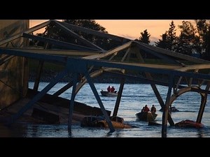 Watch Washington bridge collapse
