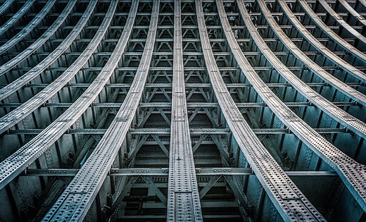 Hard Disk Drive (HDD) vs. Solid State Drive (SSD) | IBM