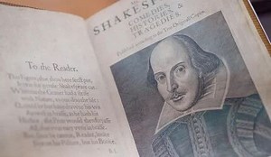 A new exhibition at Sterling Memorial Library explores the changing perceptions — in prestige and value — of the first printed collection of Shakespeare’s plays on its 400th anniversary. Fun facts about this First Folio: ▪️ The Folio, published in 1623, preserved 18 of Shakespeare’s plays that had never been printed before. ▪️ It was the first book to divide Shakespeare’s plays by genre: comedies, histories and tragedies. ▪️ The Folio’s engraved portrait of Shakespeare is thought to be one of th