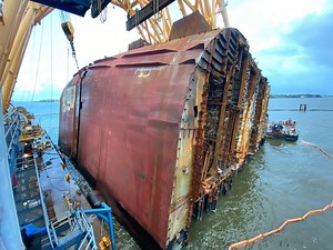 Chief officer’s ballast level error blamed for Golden Ray capsizing