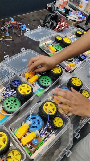 Perfect for Beginners robotic kit #arduinoprojects #arduinokit #iot #robot #scienceexhibition