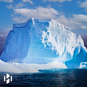 World's largest iceberg breaks off of Antarctica | Hashem Al-Ghaili