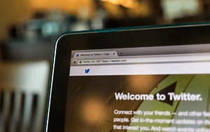Learn How to Use Twitter for Business in This 7-Step Guide
