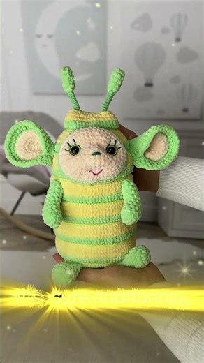 Meet my little Alien Amigurumi creature.