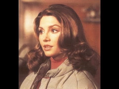 "DALLAS". Episode 1: "At the Beginning"