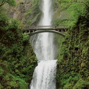 This Oregon nature preserve is jam-packed with waterfalls and scenic vistas 💙 | Travel Leisure