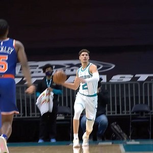LaMelo Ball, James Wiseman and Tyrese Haliburton sit atop NBA.com's Kia Rookie Ladder in the first ranking of the 2020 NBA Draft Class by Steve Aschburner! 🎉 #NBARooks Check out their top highlights from this season so far and see the FULL list here: https://app.link.nba.com/e/rladder-1 | NBA