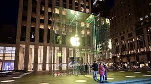 Inside Apple Fifth Avenue: Iconic retail design above and below the surface | AppleInsider