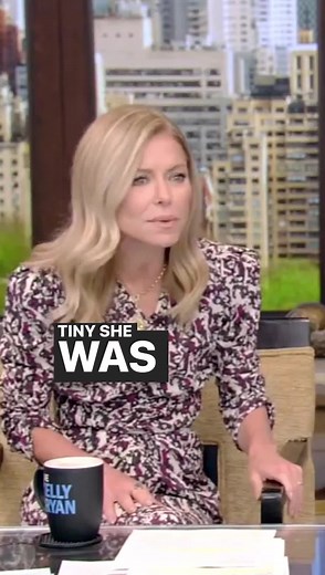 Kelly’s beach wardrobe mishap | Live with Kelly and Mark