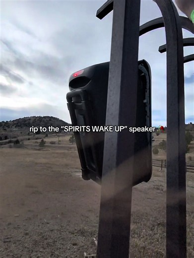 i guess we can safely say the SPIRITS WAKE UP speaker is broken :/ tag JBL so i can maybe get a new speaker for the ghosts :( #haunted #paranormal #spirits