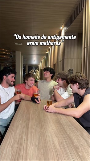 Os homens antigamente eram melhores Veja na bio do perfil do @Canva como usar o filtro de IA da Carrara Modas
