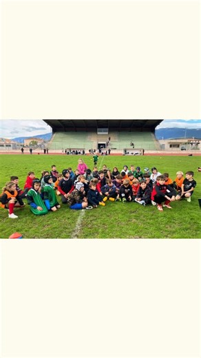 Porto-Vecchio XV - École de Rugby on Instagram: "​🛠️ Entraînement Technique : Retour sur l'Atelier N°2 FFR ! 🧡🖤 ​Hier, nos jeunes de l'EDR PVXV ont plongé dans l'intensité de la Séance Atelier N°2 de la Fédération Française de Rugby (FFR) ! 🚀❄️ ​C'est une organisation bien structurée pour maximiser l'apprentissage et le plaisir, avec 4 séquences de 10 à 20 minutes, adaptées à chaque catégorie (M8, M10, M12). ​Au programme de la séance : ▪︎ ​Séquence 1 (Manipulation & Déplacement) : Travail d
