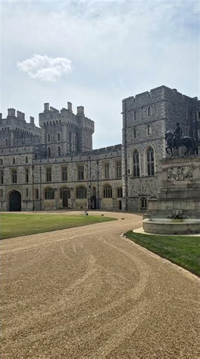 Is the King home now? 🤯 The main secret of Windsor Castle #architecture #travel #whattosee