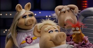 The Muppets 'Pigs In Space' Reboot Parodies 'Alien' - SlashFilm