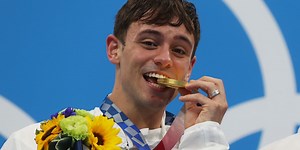 英トーマス・デーリー選手の気になる話題｜選手村ツアー動画や、手編みの金メダル袋、そして涙など