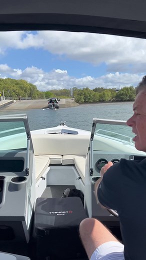 Boat loading made easy! 🚤💪 Check out this guide on how to properly load your boat onto a trailer with a cross breeze and current. Remember confidence is key! This is a demonstration that is perfect for all the beginner boaters out there! Share with your friends and happy boating! 🌊 #BoatDriving #TrailerTips #boating101