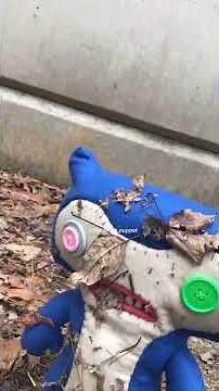 Shark Puppet defeats alien!