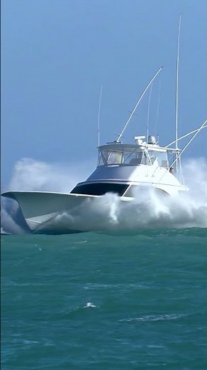 WAVES GETS DESTROYED - EPIC SPORTFISH CHAOS | ROUGH INLETS | Boats at Jupiter Inlet