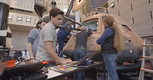 3D video takes you inside Apollo 11