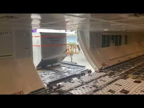 UPS Boeing 747-8F lower deck cargo loading N633UP