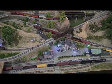 N scale model rail road "Hall's Junction"