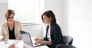 Retail Employee Training: Tips, Ideas & Examples (2025) - Shopify