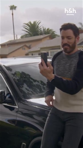 En una videollamada celebran que Heidi cerró la compra rápido y podrá usar más de cien mil dólares para remodelar en vez de pagarlos en impuestos 📱💰 #HermanosScottAlRescate Descubre más contenidos como este en #HBOMax Suscríbete ahora https://bit.ly/MAX-HHLAT | Discovery Home & Health