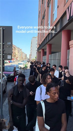 at least we are in the shade… | Model Walk