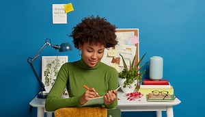 How to Write a Video Script [ 4 Free Templates]