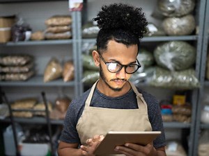 8 examples of good customer service