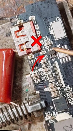 SMD Components Testing With Multimeter#electronics #repair #multimeter #pcb #smd #tips #inductors