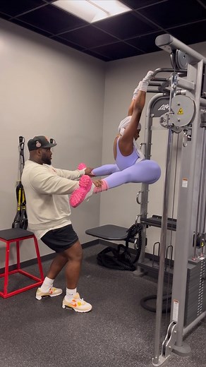 Wade Bryant + Flexibility + Technique Trainer on Instagram: "Always on some alien shit @iamstevana"