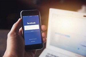 How to Post a Job on Facebook (  Strategies & Tips)