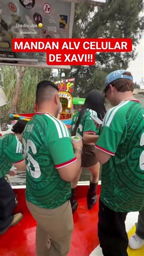 #Xavi loses his phone, influencer kicks it into the water!! #gossip #viralvideo #shorts