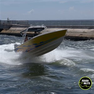 Big standing waves smashes boat as they enter this dangerous florida inlet Proud member of the Wavy Boats Network. I would love to travel to cover more inlets. Best thing you can to do to help me grow and bring you more content is like, comment and follow! I mainly cover Jupiter Inlet and Boynton Inlet but want to travel to cover more interesting inlets and fishing tournaments. If you have any suggests please let me know. All kinds of boats in Palm Beach County transiting one of the most dangero
