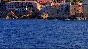 At least one killed after tourist boat overturns on Italian lake, rescue work underway