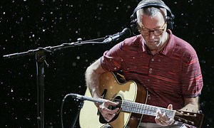 Best Eric Clapton Guitar Solos: 20 Career-Defining Moments