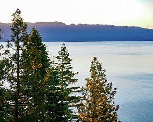 At least 7 dead after boat capsizes on Lake Tahoe during storm