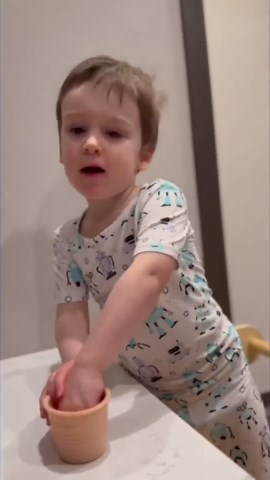 PandaEar 12 Pack Silicone Baby Food Storage Containers, 4 oz Reusable Small Snack Containers Freezer Storage with Airtight Lids Leak Proof for Infants Kids Babies, Microwave Safe