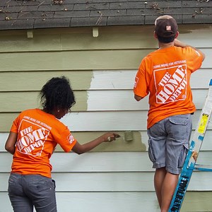 Every day, our associates use their passion and commitment to build stronger relationships, futures and communities. Join a team that shares your values. | The Home Depot Careers